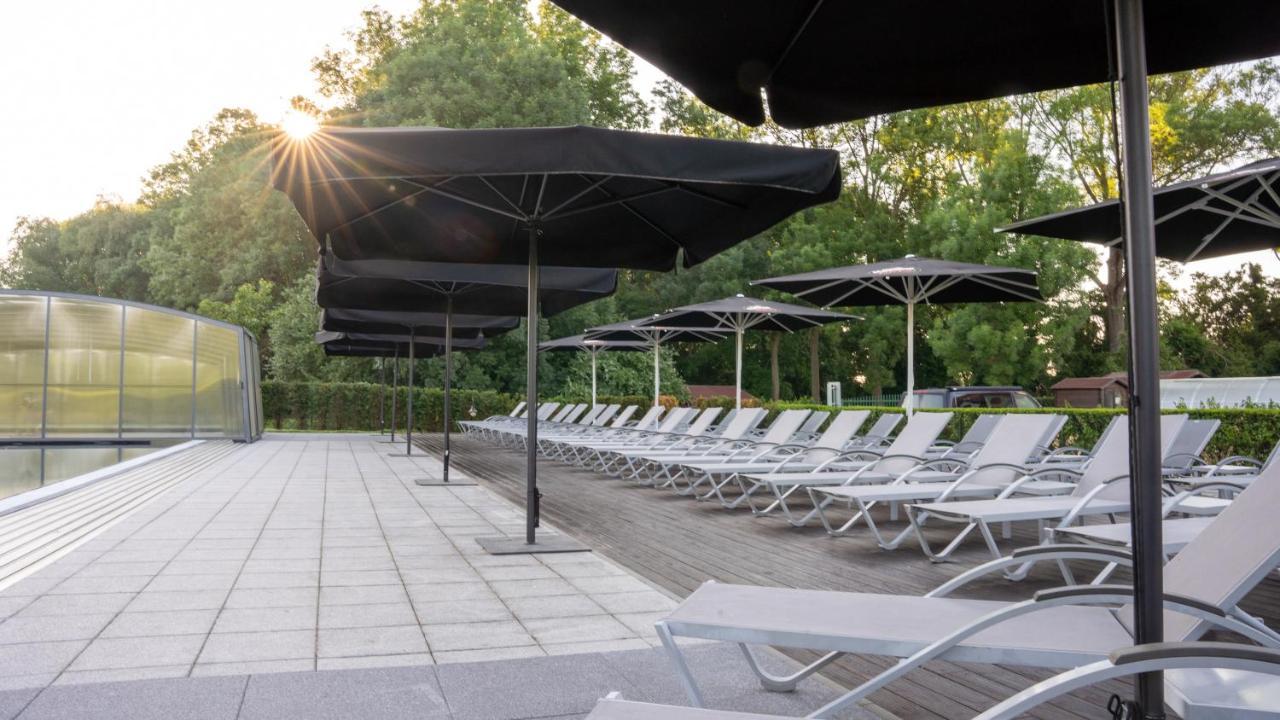 Hotel Hranicni Zamecek Hlohovec Exterior foto